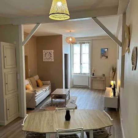 Downtown Cozy Cottage - 4 Pl - Château-Gontier Extérieur photo
