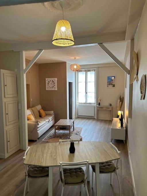 Downtown Cozy - 4 Pl -